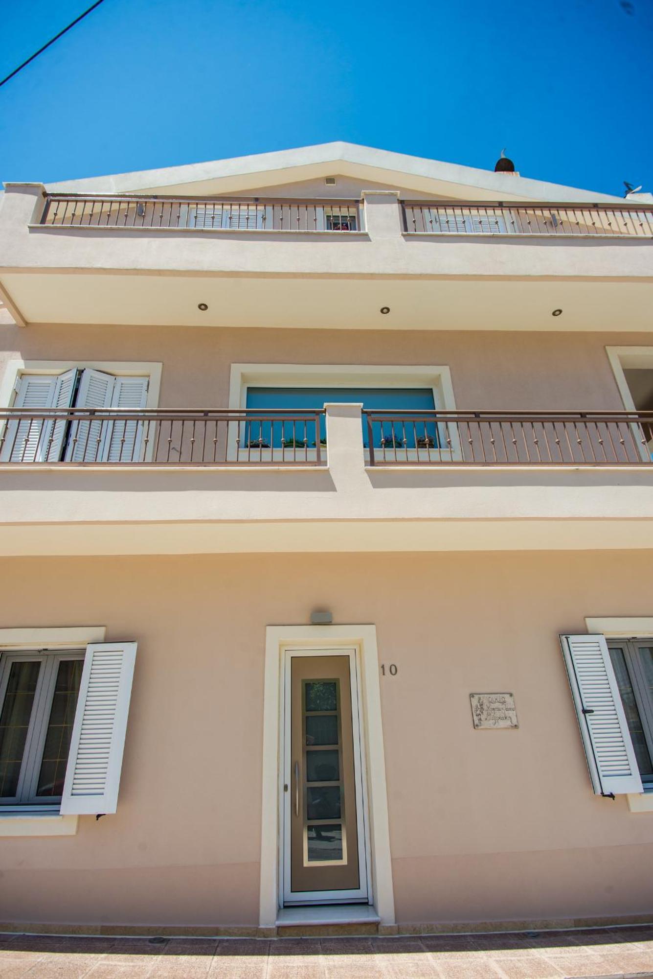 Sofia's Delightful Apartment Argostolion Exterior foto